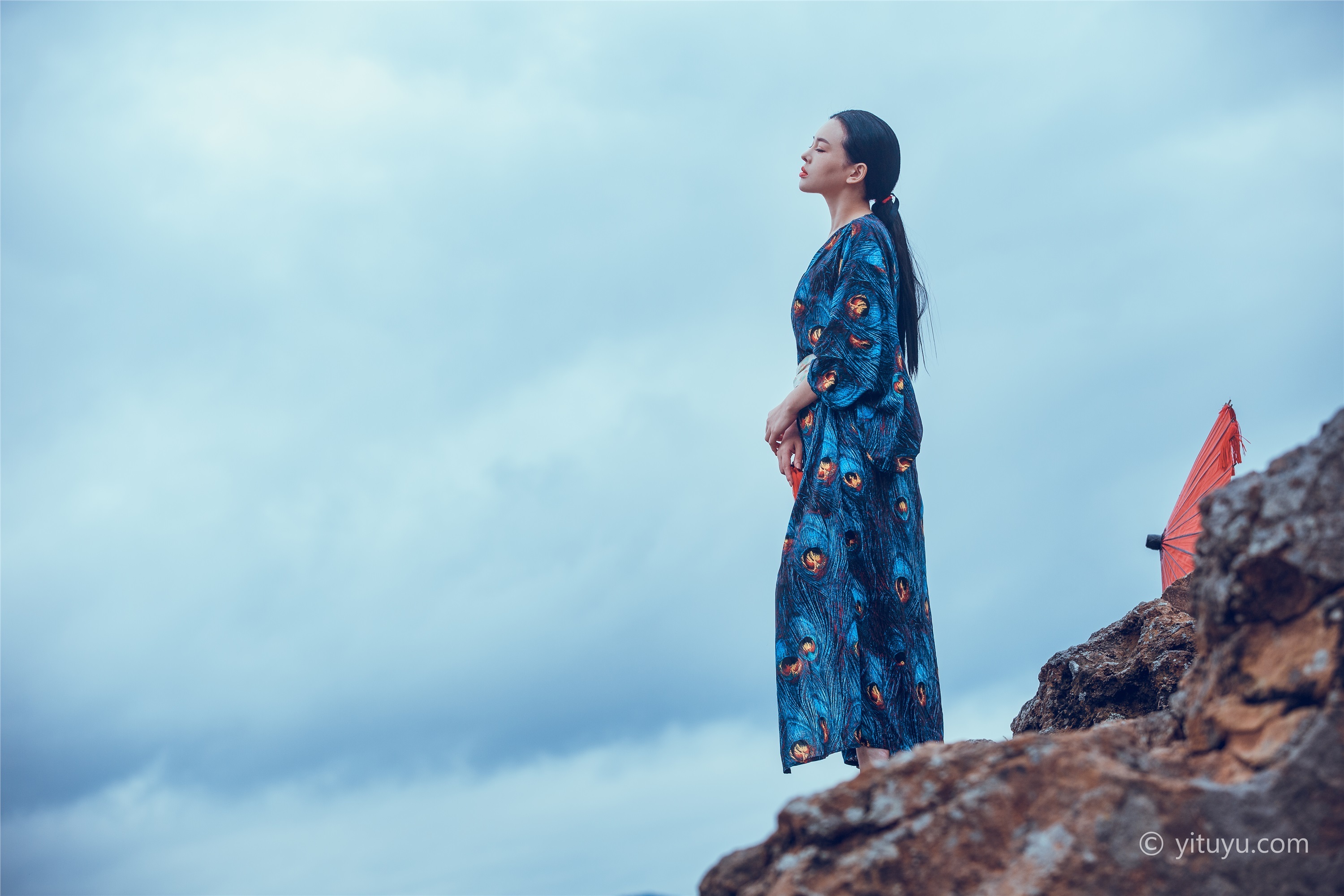 YITUYU艺图语  2021.06.25 一念成思 陽兒